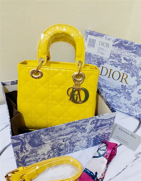 harga tas lady Dior